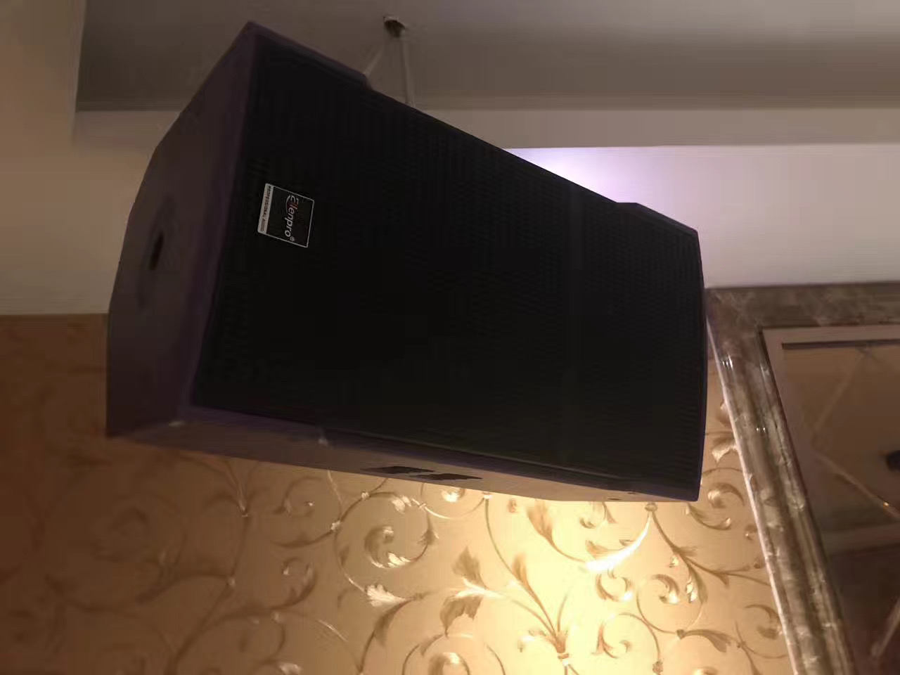 广西南宁卡麦隆量贩式KTV