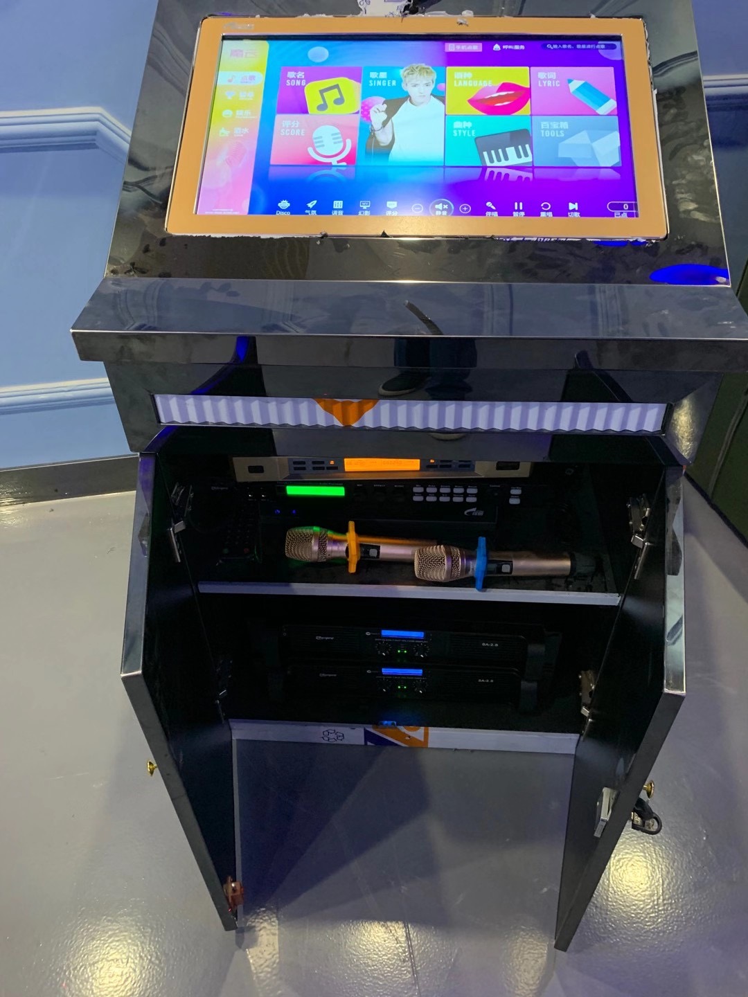 四川成都香槟量贩KTV