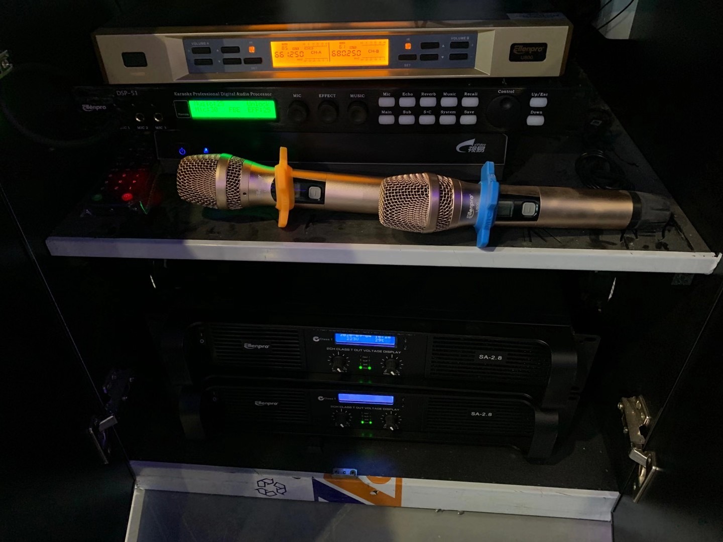 四川成都香槟量贩KTV